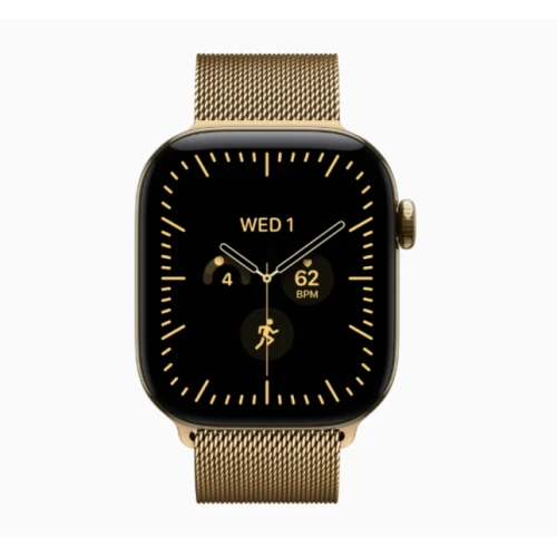 Apple Watch Series 12 46mm Titanium Сияющее золото крупный план корпуса и дисплея