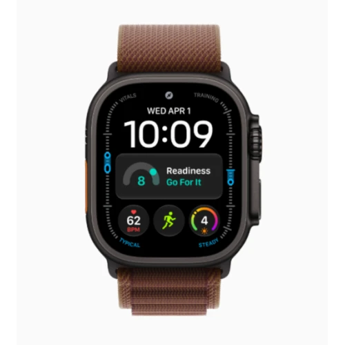 Apple Watch Ultra 4 49mm Black Titanium с Burgundy Alpine Loop крупный план